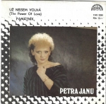 PETRA JANŮ – UŽ NEJSEM VOLNÁ / PAMÁTNÍK