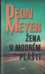 ŽENA V MODRÉM PLÁŠTI